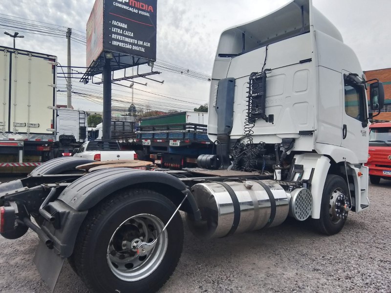 19-320 E CONSTELLATION TITAN TRACTOR - 2006 - CAXIAS DO SUL