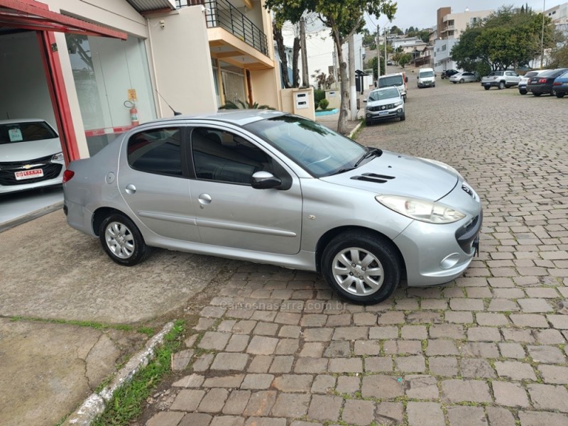 207 1.4 XR PASSION SPORT 8V FLEX 4P MANUAL - 2011 - GUAPORé