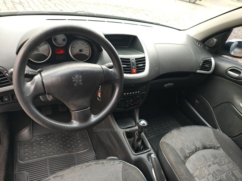 207 1.4 XR PASSION SPORT 8V FLEX 4P MANUAL - 2011 - GUAPORé