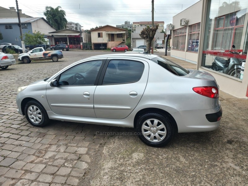 207 1.4 XR PASSION SPORT 8V FLEX 4P MANUAL - 2011 - GUAPORé