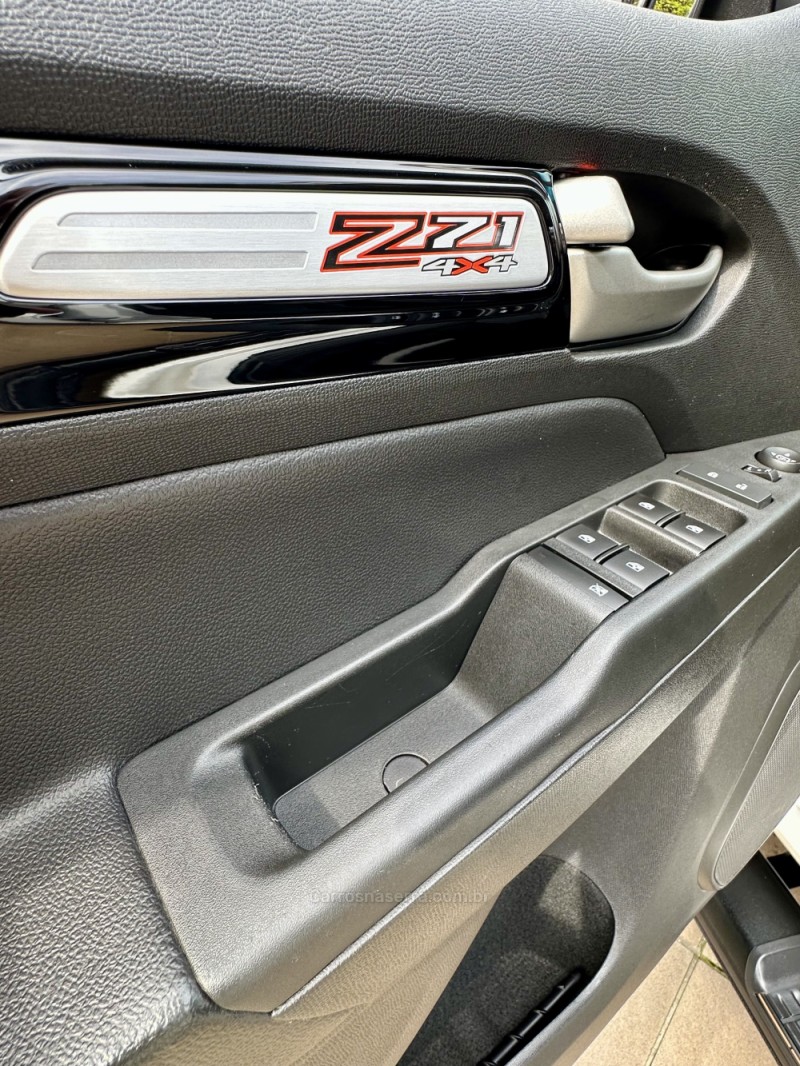 S10 2.8 Z71 4X4 CD 16V TURBO DIESEL 4P AUTOMÁTICA - 2022 - BENTO GONçALVES