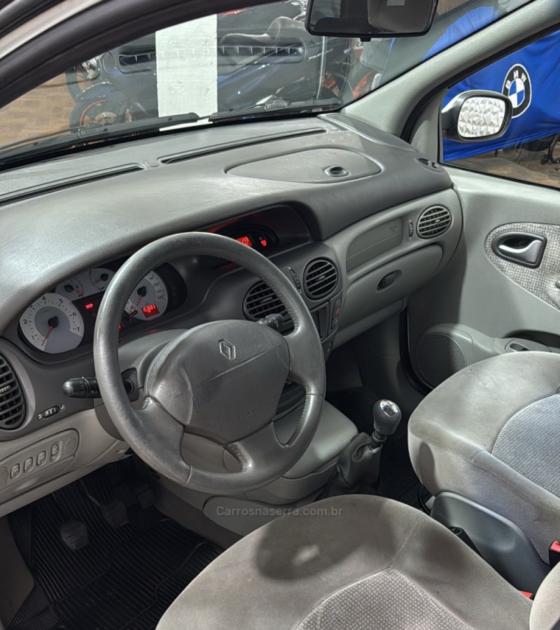 SCÉNIC 1.6 PRIVILEGÈ 16V FLEX 4P MANUAL - 2011 - CAXIAS DO SUL