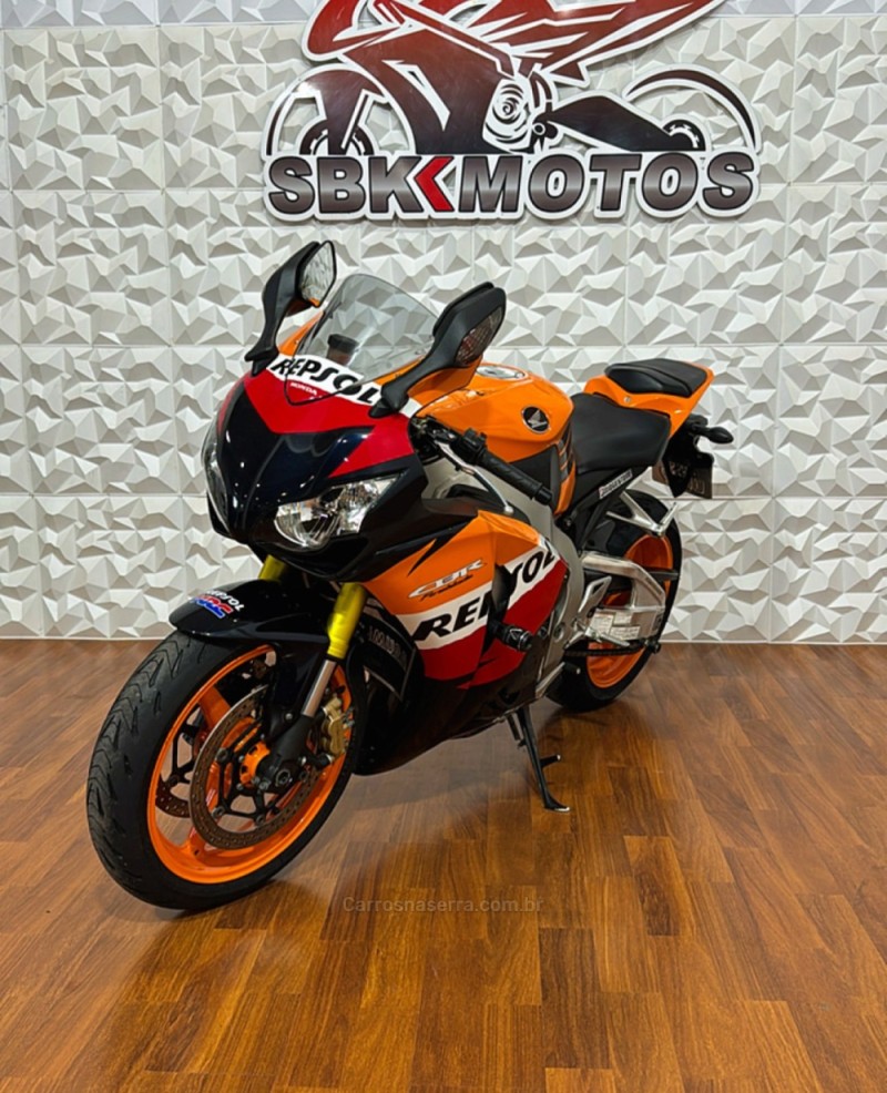 cbr 1000rr repsol 2011 caxias do sul