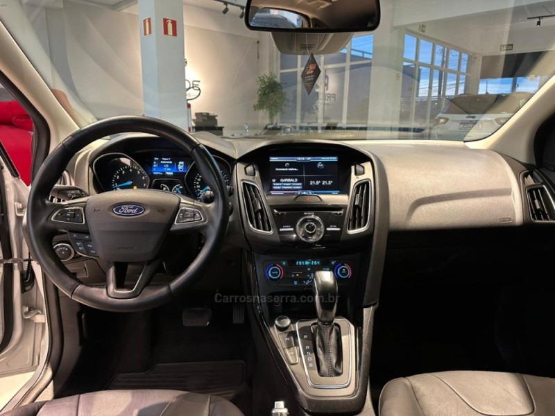 FOCUS 2.0 TITANIUM PLUS HATCH 16V FLEX 4P AUTO - 2016 - CAXIAS DO SUL
