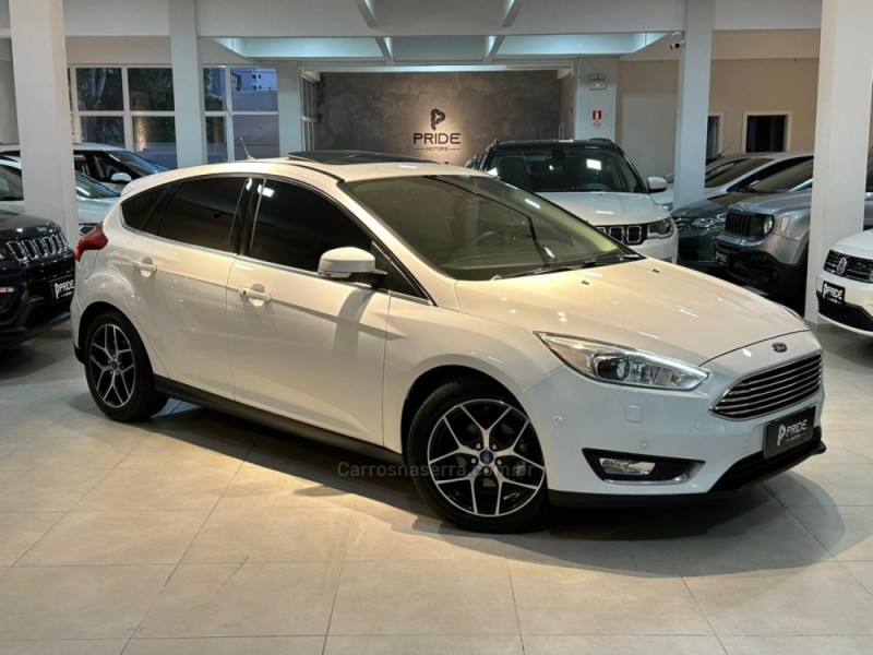 focus 2.0 titanium plus hatch 16v flex 4p auto 2016 caxias do sul