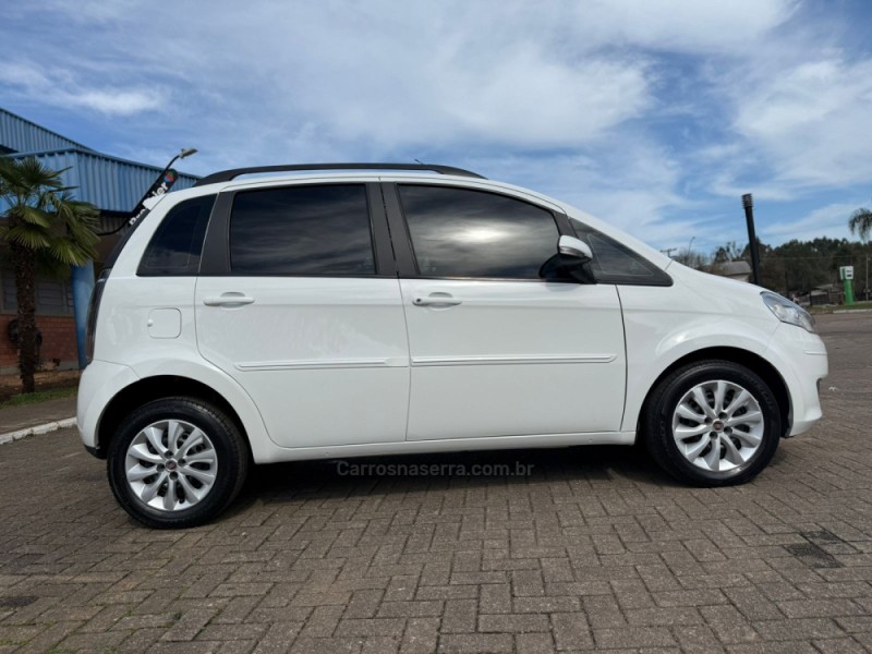 IDEA 1.4 MPI ATTRACTIVE 8V FLEX 4P MANUAL - 2015 - BROCHIER