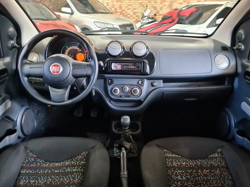 UNO 1.0 EVO VIVACE 8V FLEX 4P MANUAL - 2012 - FARROUPILHA