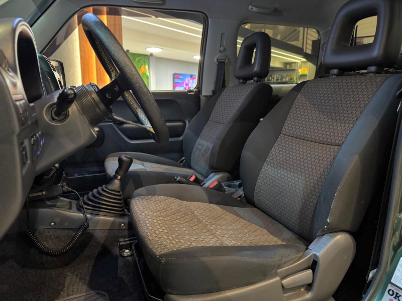 JIMNY 1.3 4SPORT 4X4 16V GASOLINA 2P MANUAL - 2012 - NOVO HAMBURGO