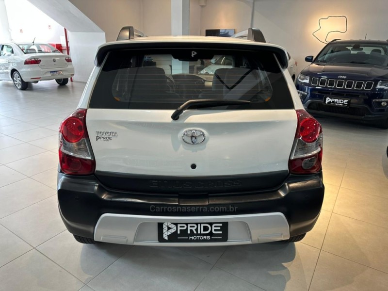 ETIOS CROSS 1.5 16V FLEX 4P MANUAL - 2016 - CAXIAS DO SUL