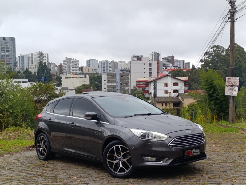 FOCUS 2.0 TITANIUM PLUS HATCH 16V FLEX 4P AUTO - 2016 - CAXIAS DO SUL