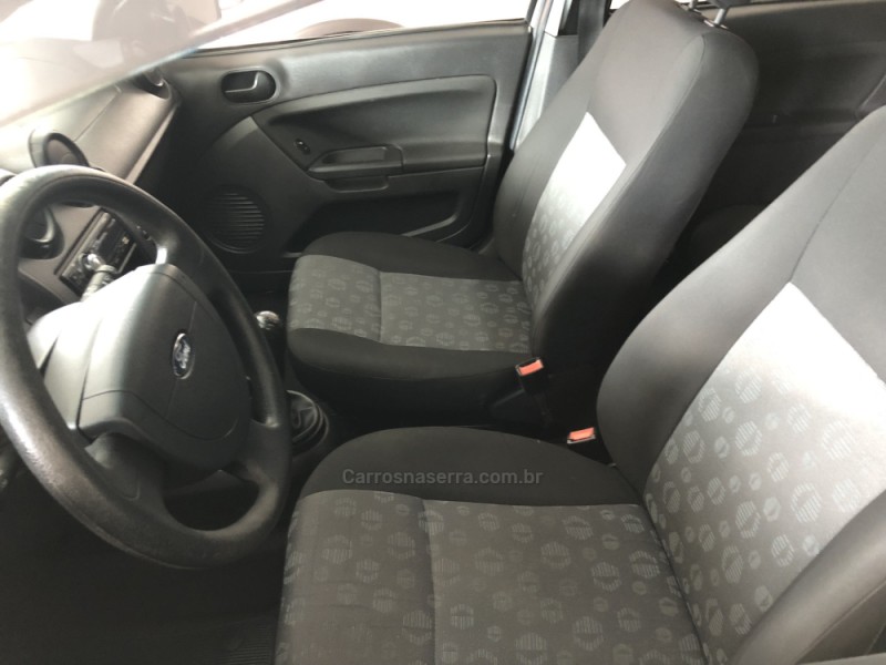 FIESTA 1.0 SE 8V FLEX 4P MANUAL - 2014 - FARROUPILHA