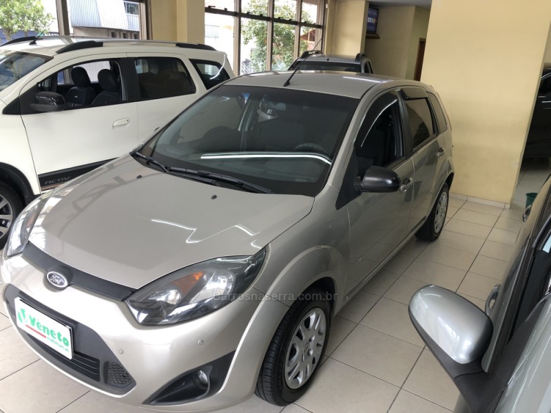 FIESTA 1.0 SE 8V FLEX 4P MANUAL - 2014 - FARROUPILHA
