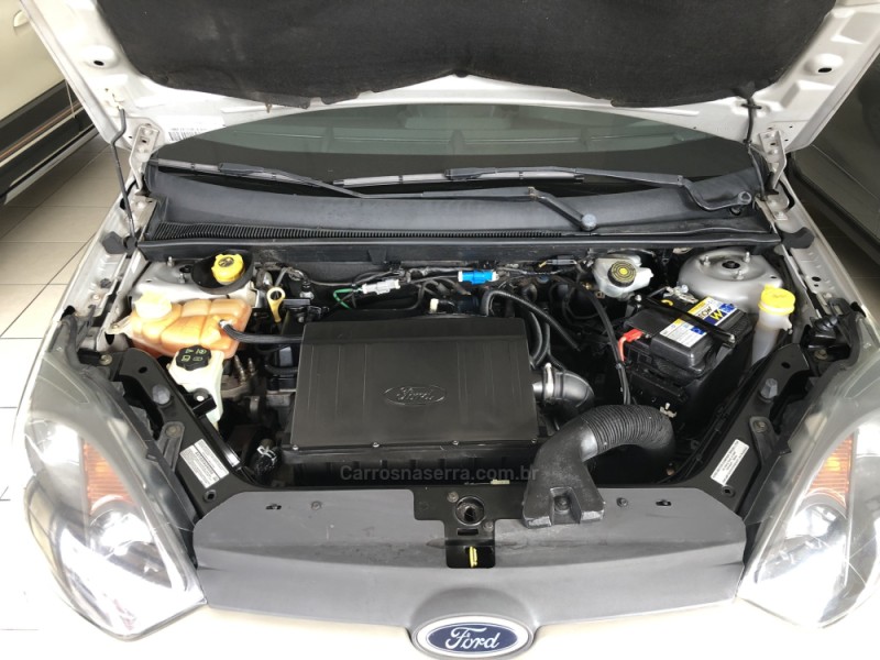 FIESTA 1.0 SE 8V FLEX 4P MANUAL - 2014 - FARROUPILHA