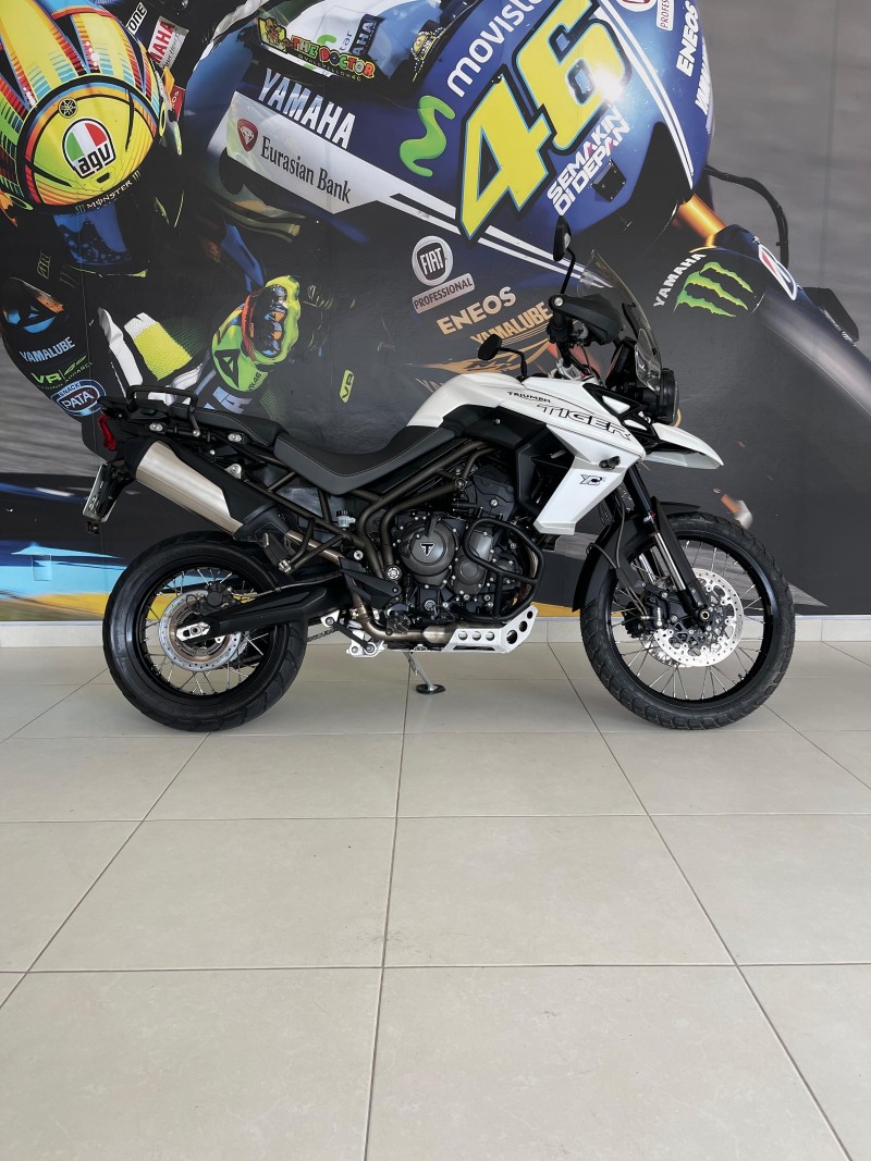 TIGER 800 XCX 