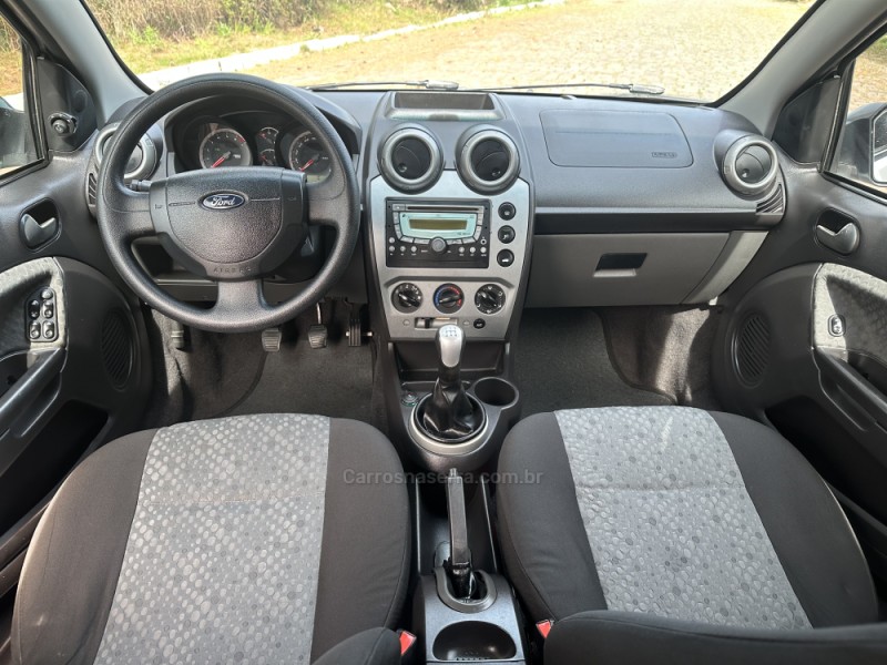 FIESTA 1.6 MPI CLASS HATCH 8V FLEX 4P MANUAL - 2013 - NOVA PRATA
