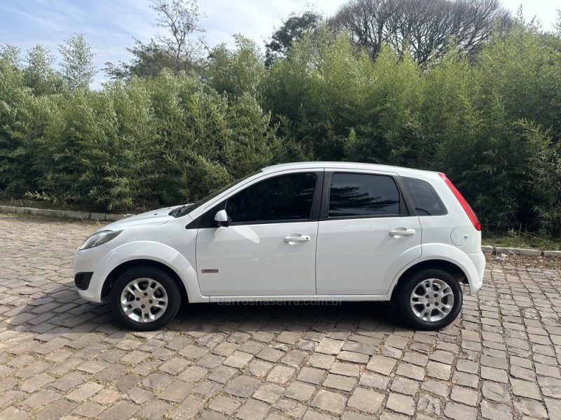 FIESTA 1.6 MPI CLASS HATCH 8V FLEX 4P MANUAL - 2013 - NOVA PRATA