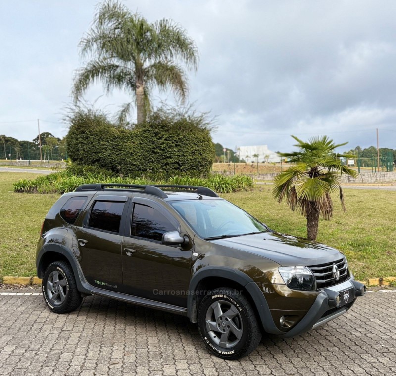 DUSTER 2.0 TECH ROAD 4X2 16V FLEX 4P MANUAL - 2014 - CAXIAS DO SUL