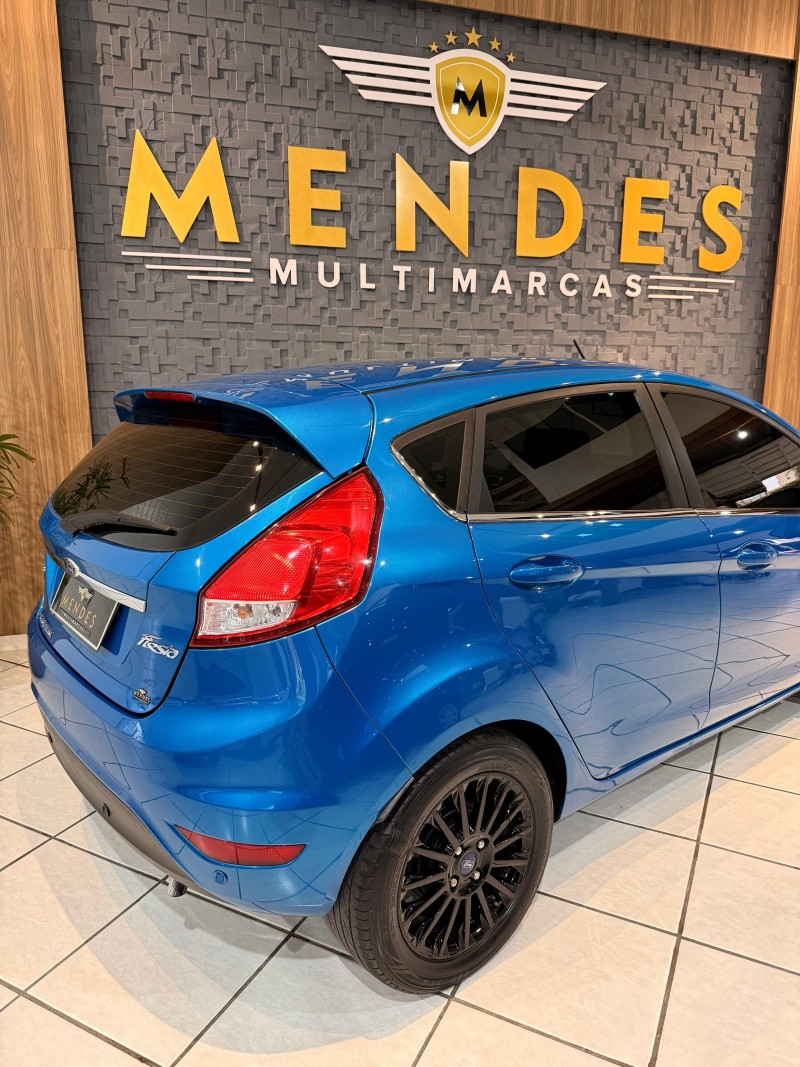 FIESTA 1.6 TITANIUM HATCH 16V FLEX 4P AUTOMÁTICO - 2014 - NOVO HAMBURGO