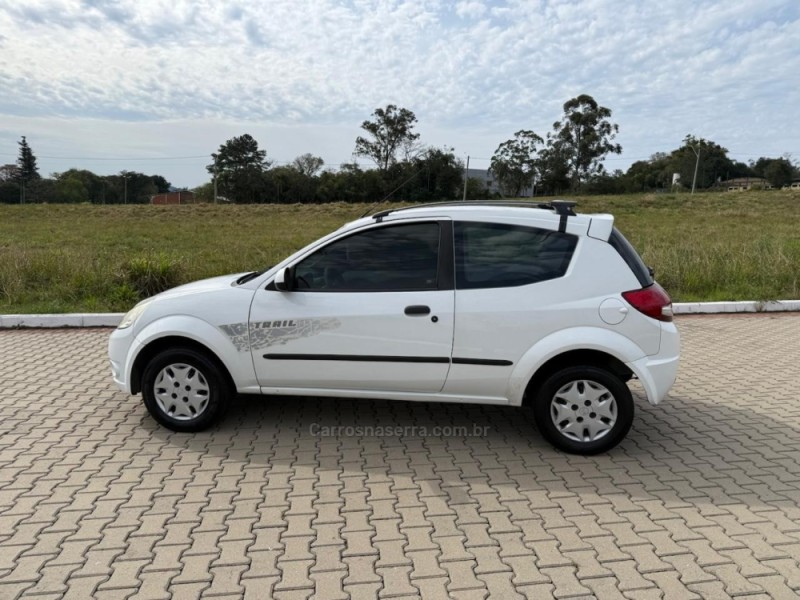 KA 1.0 TRAIL 12V FLEX 4P MANUAL - 2010 - IVOTI