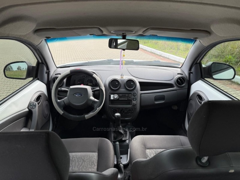 KA 1.0 TRAIL 12V FLEX 4P MANUAL - 2010 - IVOTI
