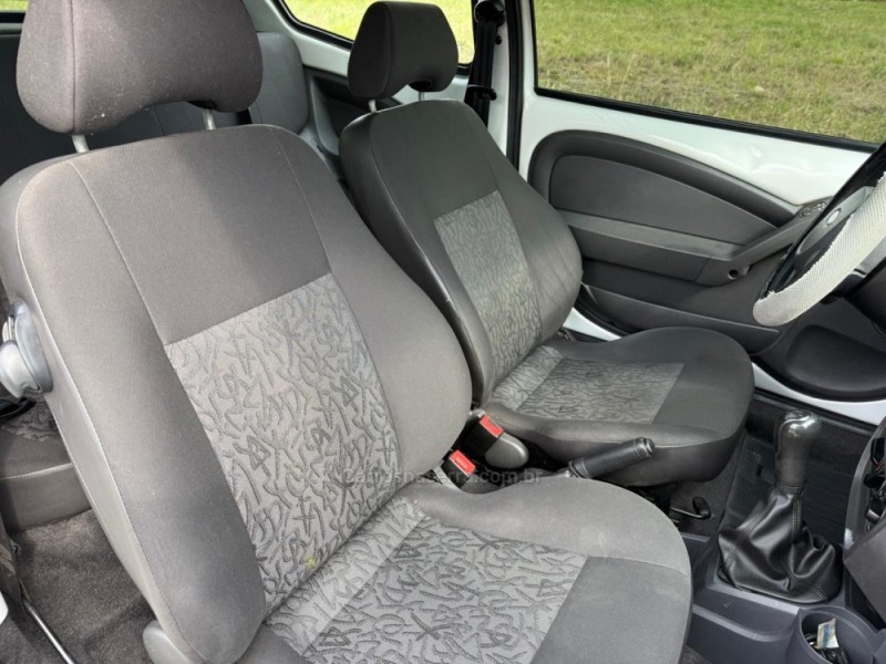 KA 1.0 TRAIL 12V FLEX 4P MANUAL - 2010 - IVOTI