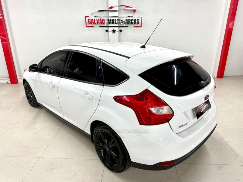 FOCUS 1.6 SE 16V FLEX 4P AUTOMÁTICO - 2014 - CAXIAS DO SUL
