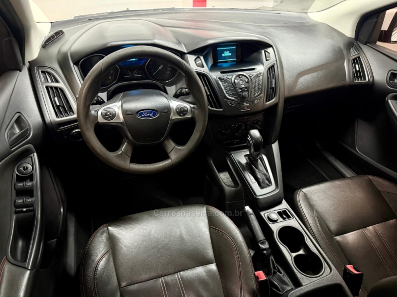 FOCUS 1.6 SE 16V FLEX 4P AUTOMÁTICO - 2014 - CAXIAS DO SUL