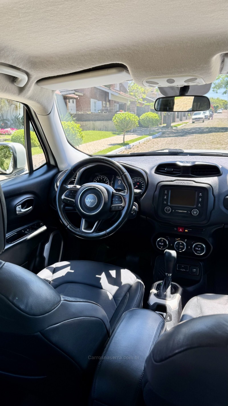 RENEGADE  - 2016 - LAJEADO