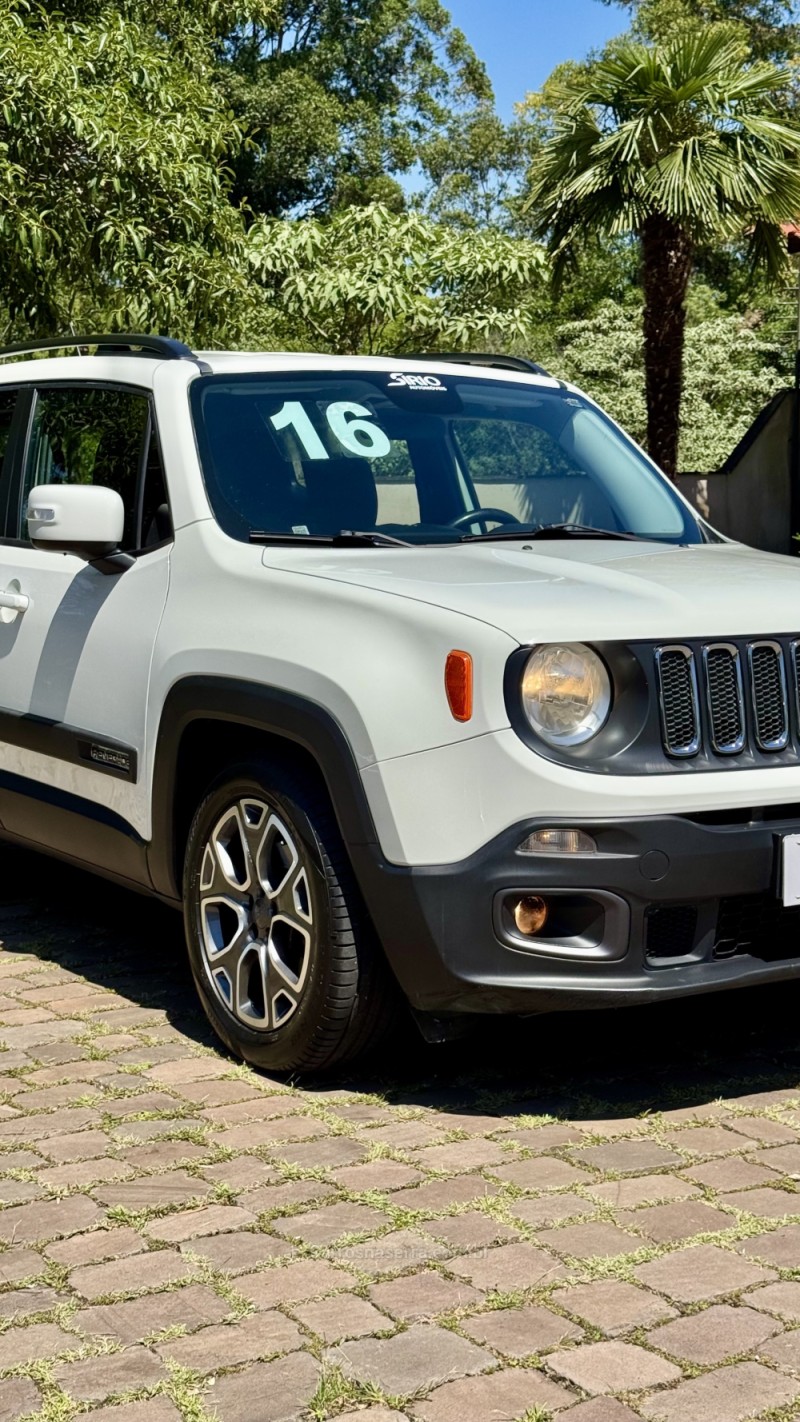 RENEGADE  - 2016 - LAJEADO