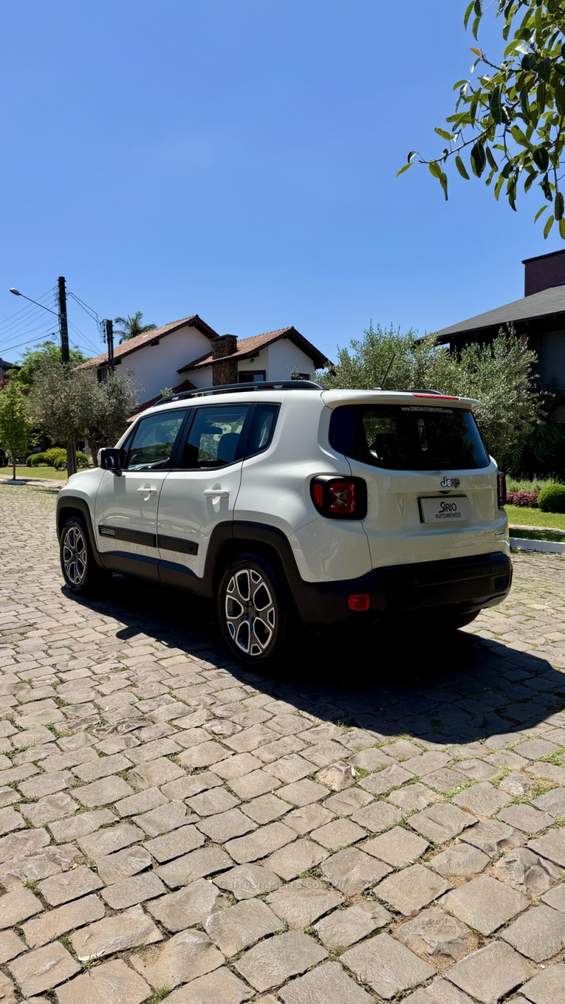 RENEGADE  - 2016 - LAJEADO