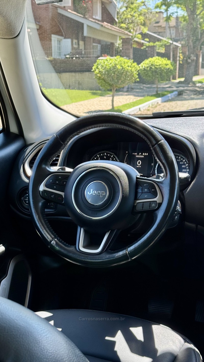 RENEGADE  - 2016 - LAJEADO