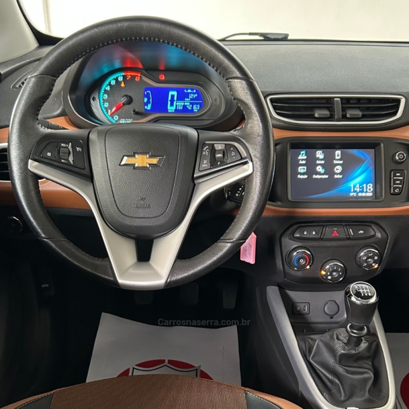 ONIX 1.4 MPFI ACTIV 8V FLEX 4P MANUAL - 2017 - VACARIA