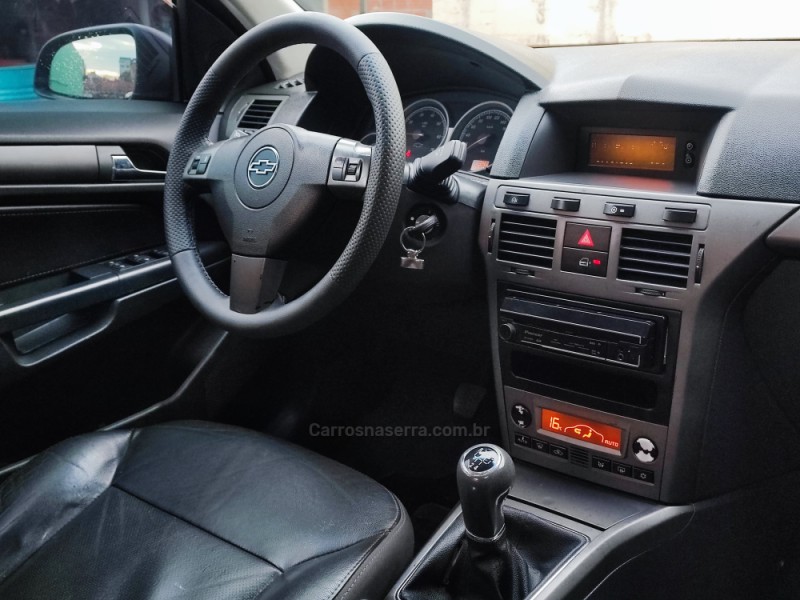 VECTRA 2.0 MPFI GT-X HATCH 8V FLEX 4P MANUAL - 2008 - FARROUPILHA