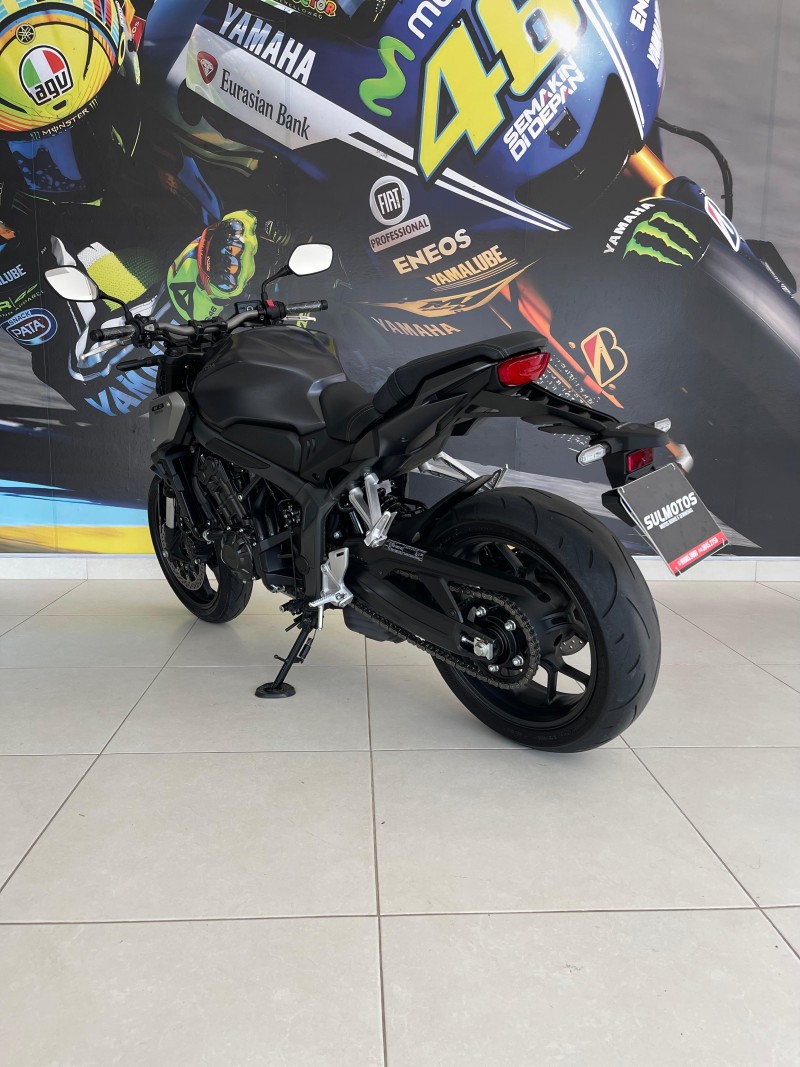 CB 650R  - 2024 - PASSO FUNDO