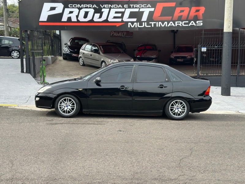 focus 2.0 ghia 16v flex 4p manual 2001 novo hamburgo