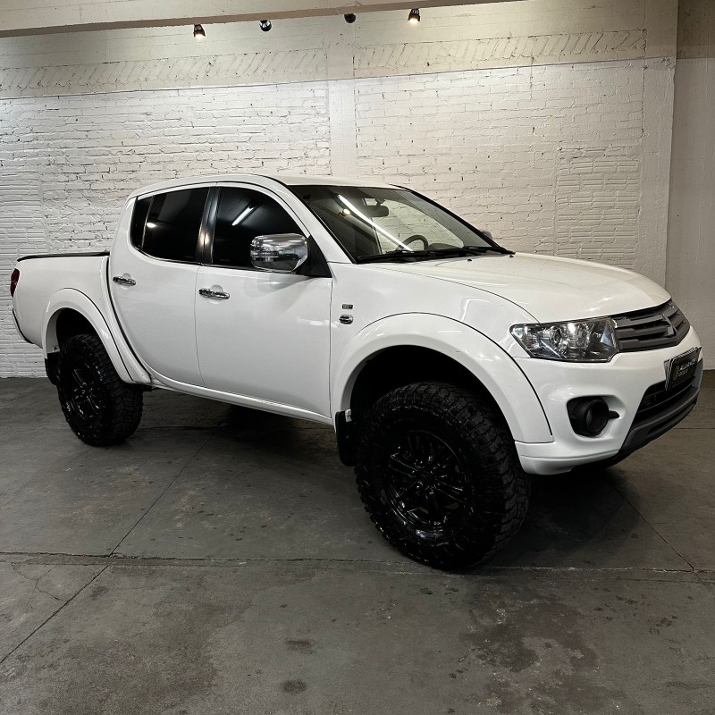 L200 TRITON 3.2 HPE 4X4 CD 16V TURBO INTERCOOLER DIESEL 4P MANUAL - 2015 - CAXIAS DO SUL