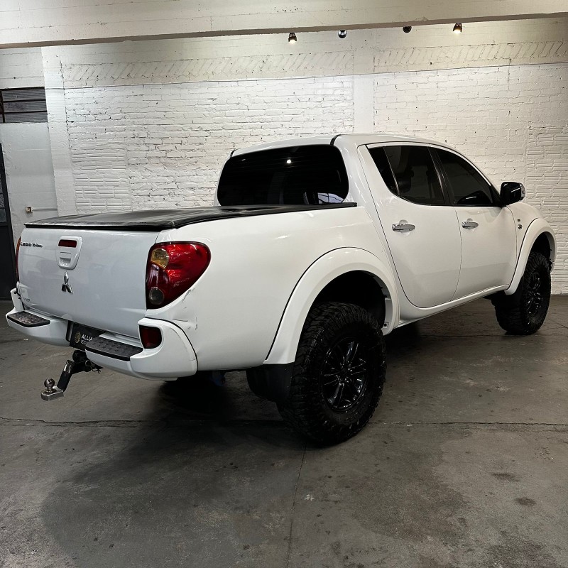 L200 TRITON 3.2 HPE 4X4 CD 16V TURBO INTERCOOLER DIESEL 4P MANUAL - 2015 - CAXIAS DO SUL