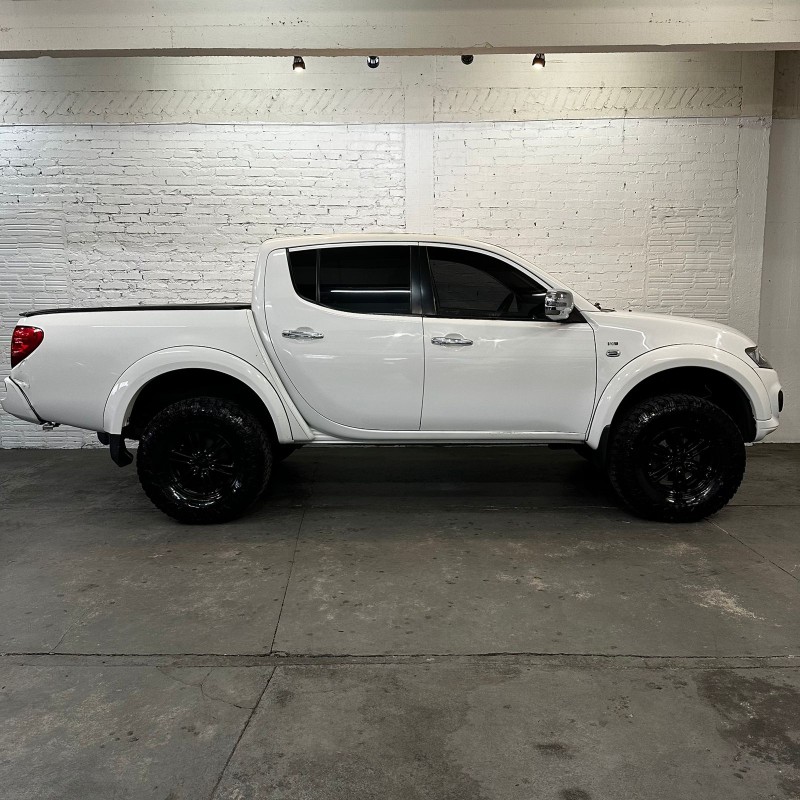 L200 TRITON 3.2 HPE 4X4 CD 16V TURBO INTERCOOLER DIESEL 4P MANUAL - 2015 - CAXIAS DO SUL
