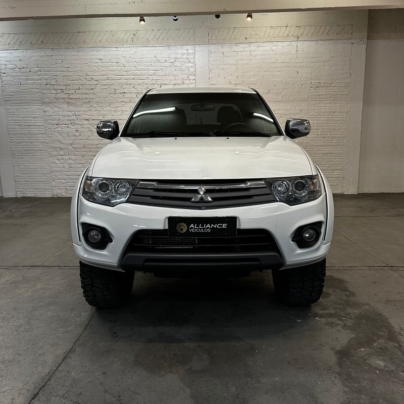 L200 TRITON 3.2 HPE 4X4 CD 16V TURBO INTERCOOLER DIESEL 4P MANUAL - 2015 - CAXIAS DO SUL