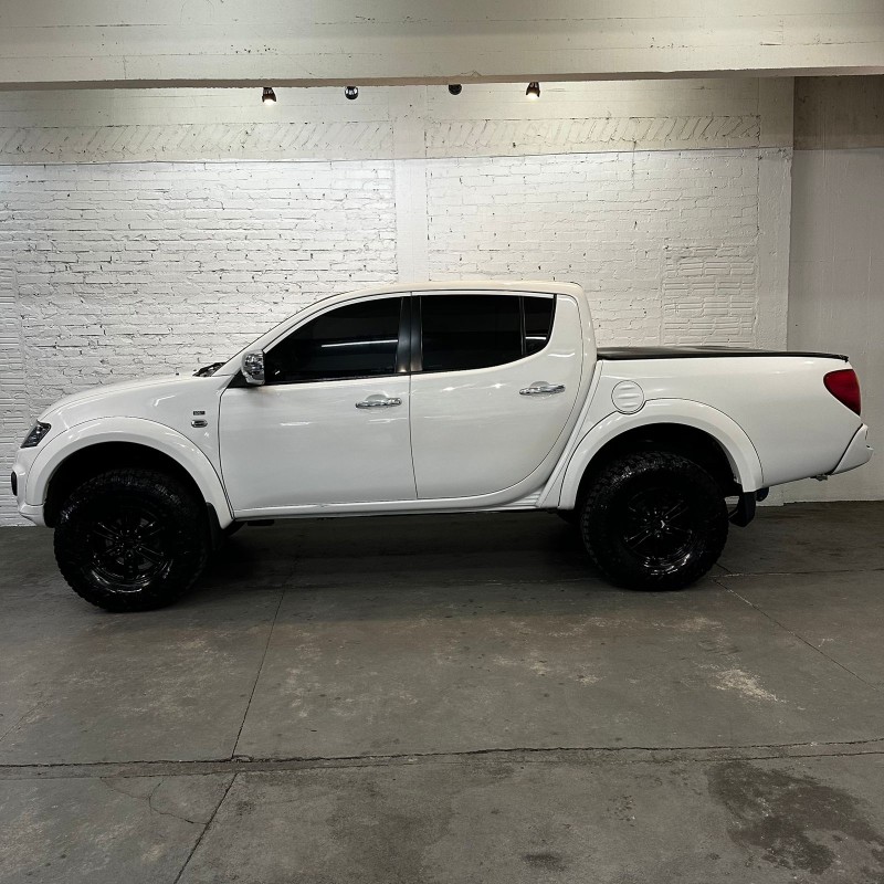 L200 TRITON 3.2 HPE 4X4 CD 16V TURBO INTERCOOLER DIESEL 4P MANUAL - 2015 - CAXIAS DO SUL