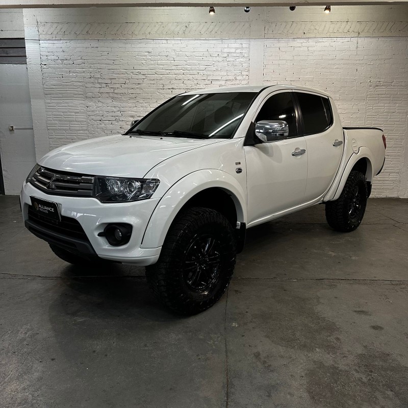 L200 TRITON 3.2 HPE 4X4 CD 16V TURBO INTERCOOLER DIESEL 4P MANUAL