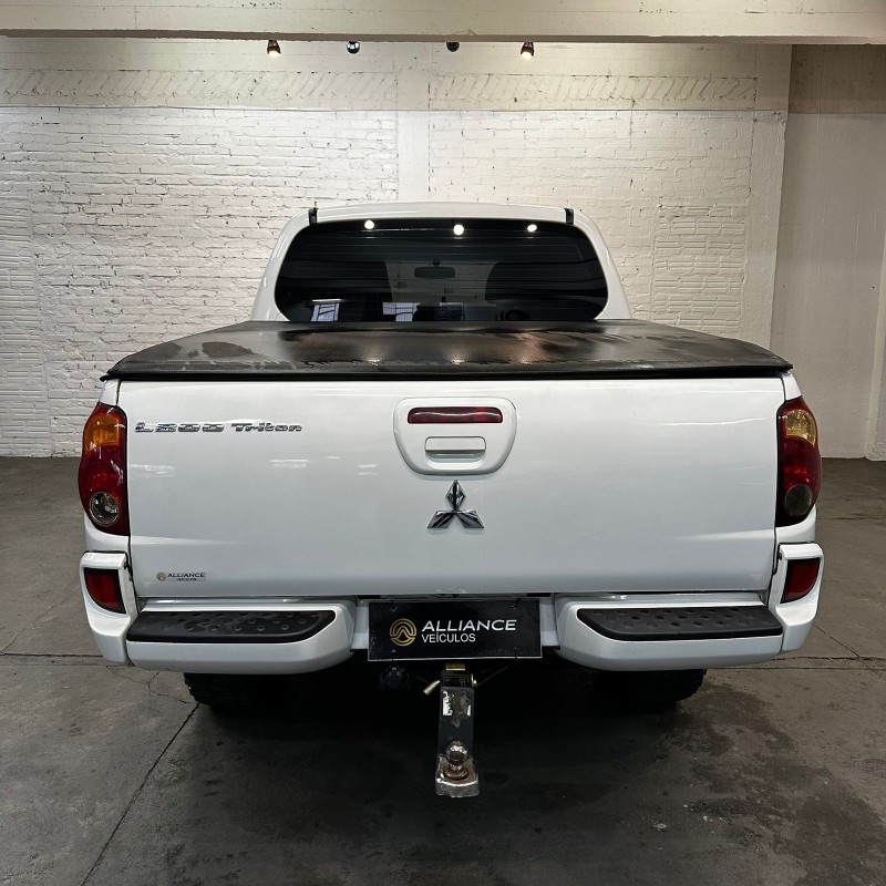 L200 TRITON 3.2 HPE 4X4 CD 16V TURBO INTERCOOLER DIESEL 4P MANUAL - 2015 - CAXIAS DO SUL