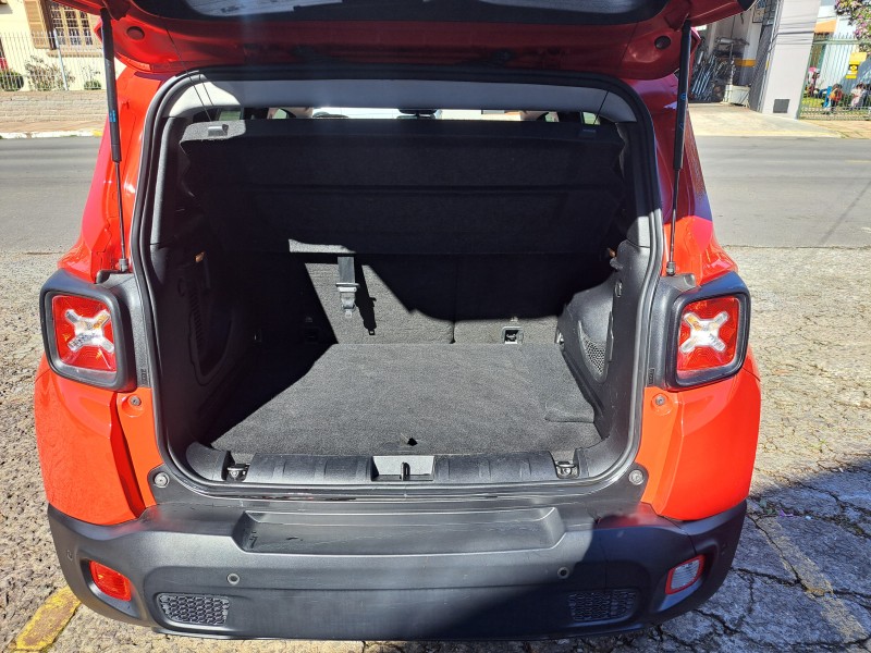 RENEGADE 1.8 16V FLEX SPORT 4P AUTOMÁTICO - 2016 - FARROUPILHA
