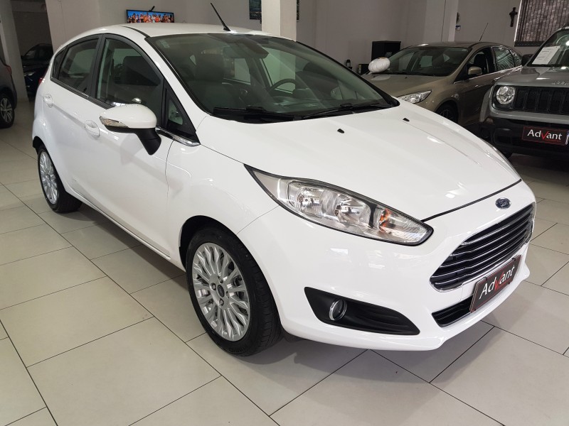 FIESTA 1.6 TITANIUM HATCH 16V FLEX 4P AUTOMÁTICO - 2016 - CAXIAS DO SUL