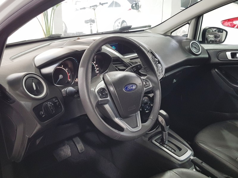 FIESTA 1.6 TITANIUM HATCH 16V FLEX 4P AUTOMÁTICO - 2016 - CAXIAS DO SUL