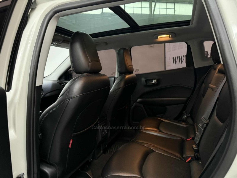 COMPASS 2.0 16V DIESEL TRAILHAWK 4X4 AUTOMÁTICO - 2018 - PORTO ALEGRE