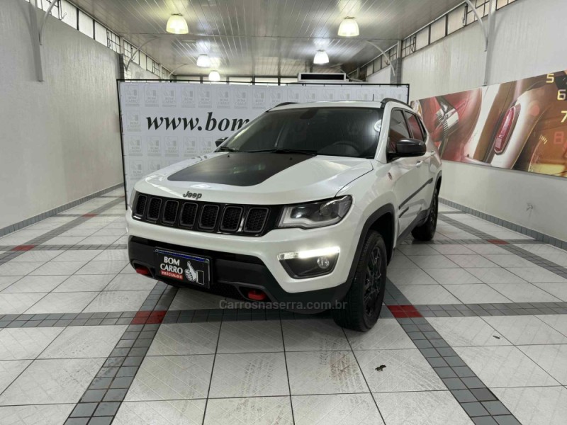 COMPASS 2.0 16V DIESEL TRAILHAWK 4X4 AUTOMÁTICO - 2018 - PORTO ALEGRE