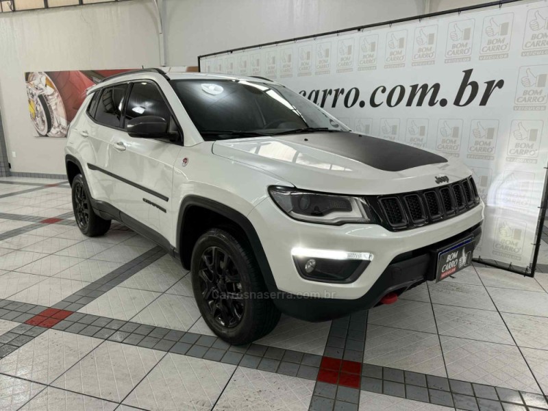 COMPASS 2.0 16V DIESEL TRAILHAWK 4X4 AUTOMÁTICO - 2018 - PORTO ALEGRE