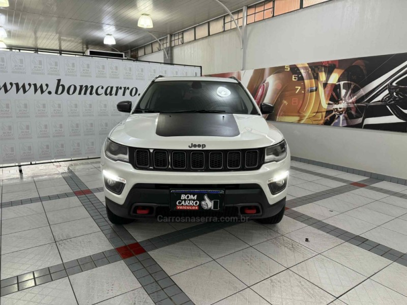 COMPASS 2.0 16V DIESEL TRAILHAWK 4X4 AUTOMÁTICO - 2018 - PORTO ALEGRE