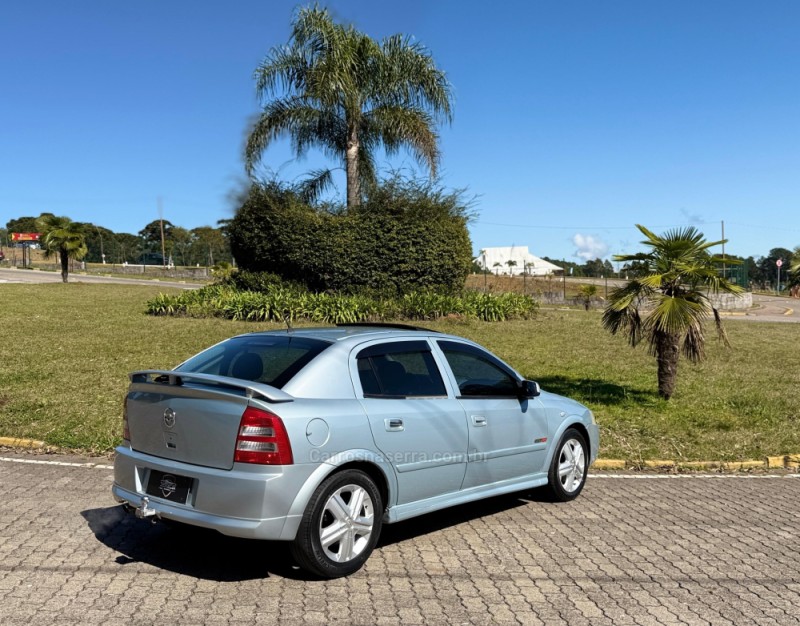 ASTRA 2.0 SFI GSI 16V GASOLINA 4P MANUAL - 2003 - CAXIAS DO SUL